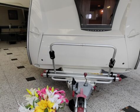 Beyerland Vitesse 450 Vast bed met rondzit