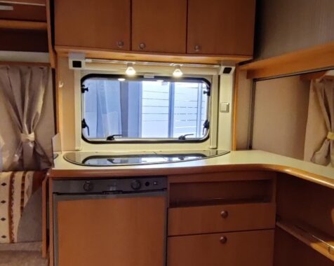 Beyerland Vitesse 450 Vast bed met rondzit