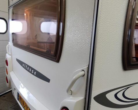 Beyerland Vitesse 450 Vast bed met rondzit