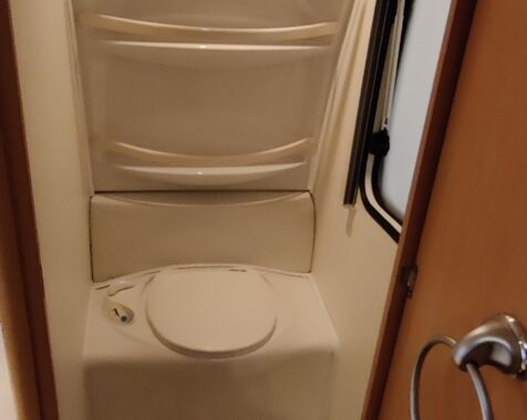Beyerland Vitesse 450 Vast bed met rondzit